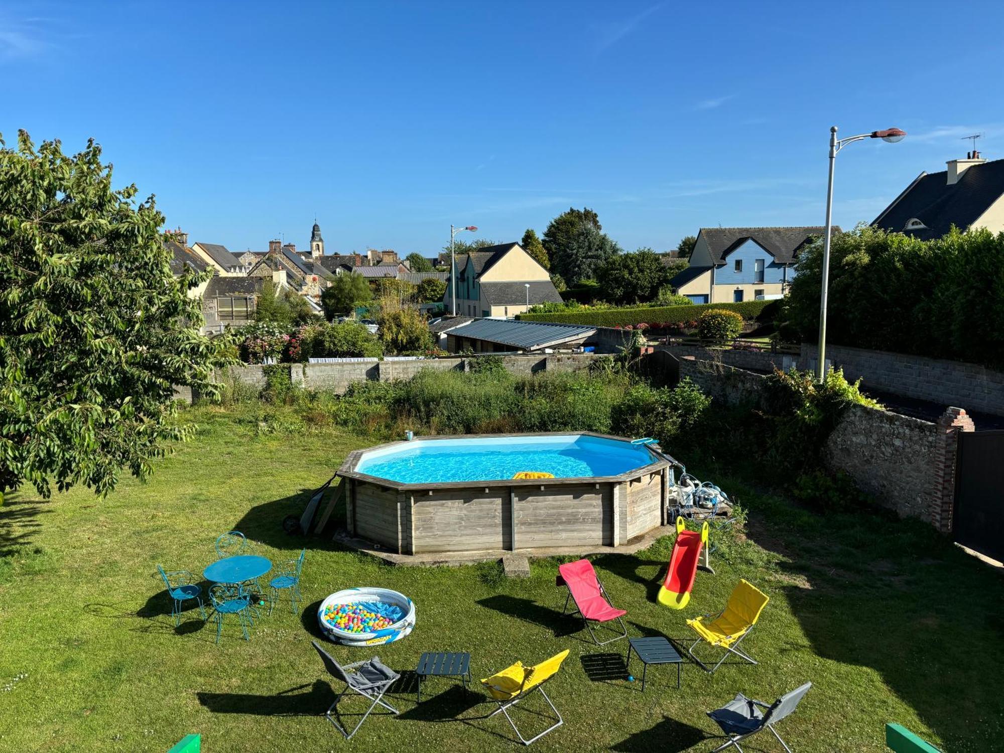 La Hacienda Rosita Hotell Saint-Jouan-des-Guérets Exteriör bild